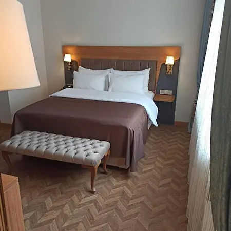 Ak Life Hotel&suit מלון 3*