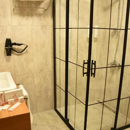 Ak Life Hotel&suit מלון 3*